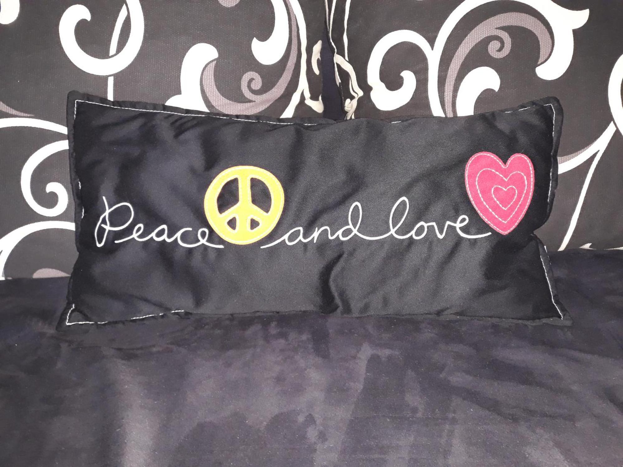 Peace & Love Zágráb Kültér fotó